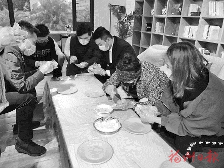 【網絡中國節·元宵】在福州感受到“家”的味道  兩岸青年一起包湯圓，有人捏出“冬奧款”