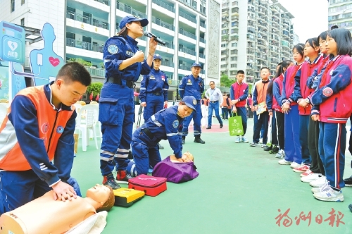 防災減災進校園安全教育伴成長  我市舉辦“全國防災減災日”宣傳活動