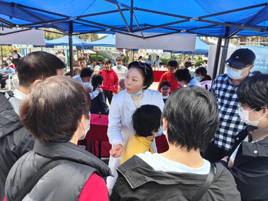 “兩岸中醫同源,海峽文化同根”晉安區桂溪社區開展兩岸中醫春日養生市集暨鑄牢中華民族共同體意識主題月活動 “兩岸中醫同源,海峽文化同根”晉安區桂溪社區開展兩岸中醫春日養生市集暨鑄牢中華民族共同體意識主題月活動