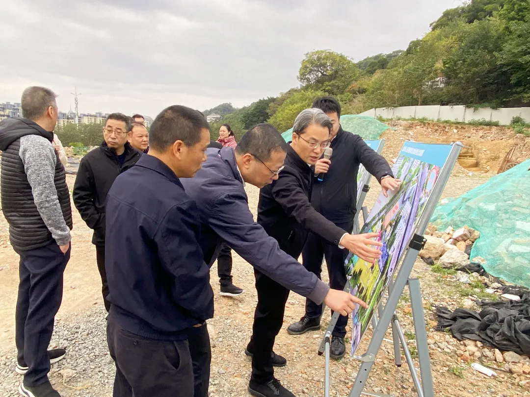 奮勇爭先、激情創業！區領導深入岳峰鎮宣講并調研推進重點工作