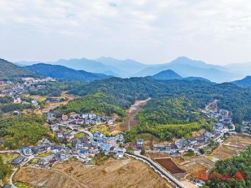 弘揚紅色文化、芙蓉石文化、畬族文化  晉安峨嵋村：老區村奏響“振興曲”