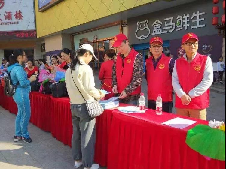 中心吹哨 部門報道 各方參與——晉安區開展交通安全文明實踐活動
