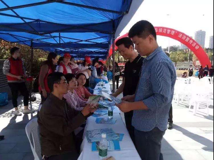 中心吹哨 部門報道 各方參與——晉安區開展交通安全文明實踐活動