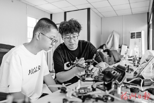 千米之下　機(jī)遇無限  ——從3組數(shù)據(jù)看福州低空經(jīng)濟(jì)一年來的3個變化