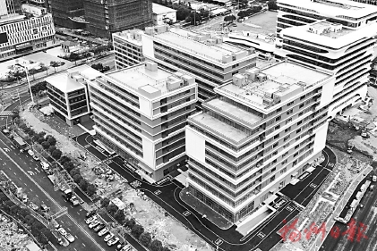 A2-B光電產(chǎn)業(yè)園完成竣工驗(yàn)收 為福州首個(gè)“工業(yè)上樓”示范項(xiàng)目 A2-B光電產(chǎn)業(yè)園完成竣工驗(yàn)收 為福州首個(gè)“工業(yè)上樓”示范項(xiàng)目